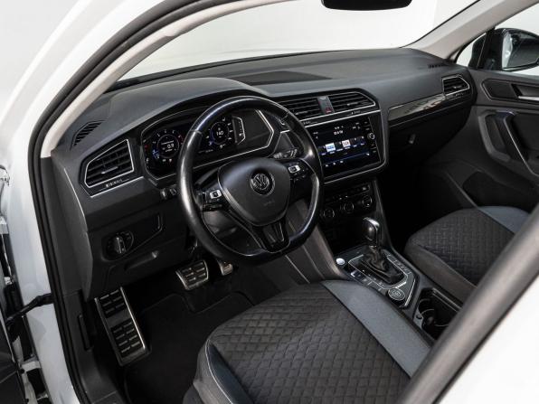 Volkswagen Tiguan II с пробегом 2019 года, цена 2 890 000 рублей, 121740 км, внедорожник, Автокод Объявления
