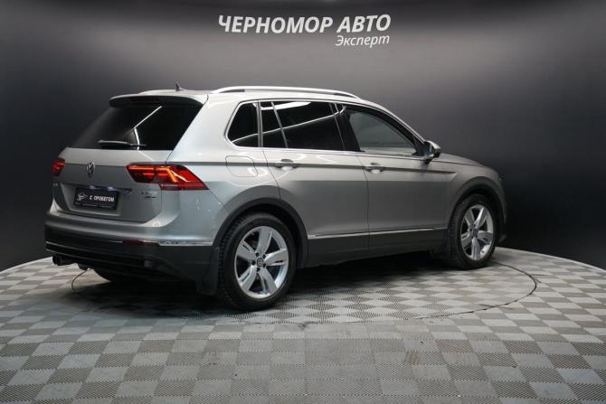 Volkswagen Tiguan II с пробегом 2017 года, цена 2 590 000 рублей, 183840 км, внедорожник, Автокод Объявления