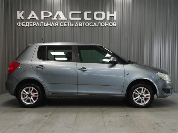 Skoda Fabia II Рестайлинг с пробегом 2011 года, цена 450 000 рублей, 181746 км, хэтчбек, Автокод Объявления