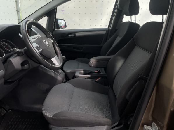 Opel Zafira B Рестайлинг с пробегом 2012 года, цена 950 000 рублей, 189708 км, компактвэн, Автокод Объявления