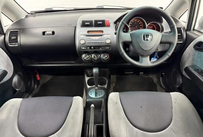 Honda Fit I с пробегом 2002 года, цена 495 000 рублей, 219844 км, хэтчбек, Автокод Объявления