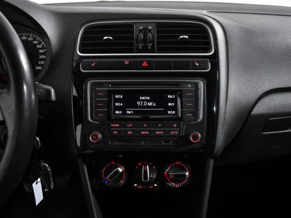 Volkswagen Polo V Рестайлинг с пробегом 2017 года, цена 775 000 рублей, 223025 км, седан, Автокод Объявления