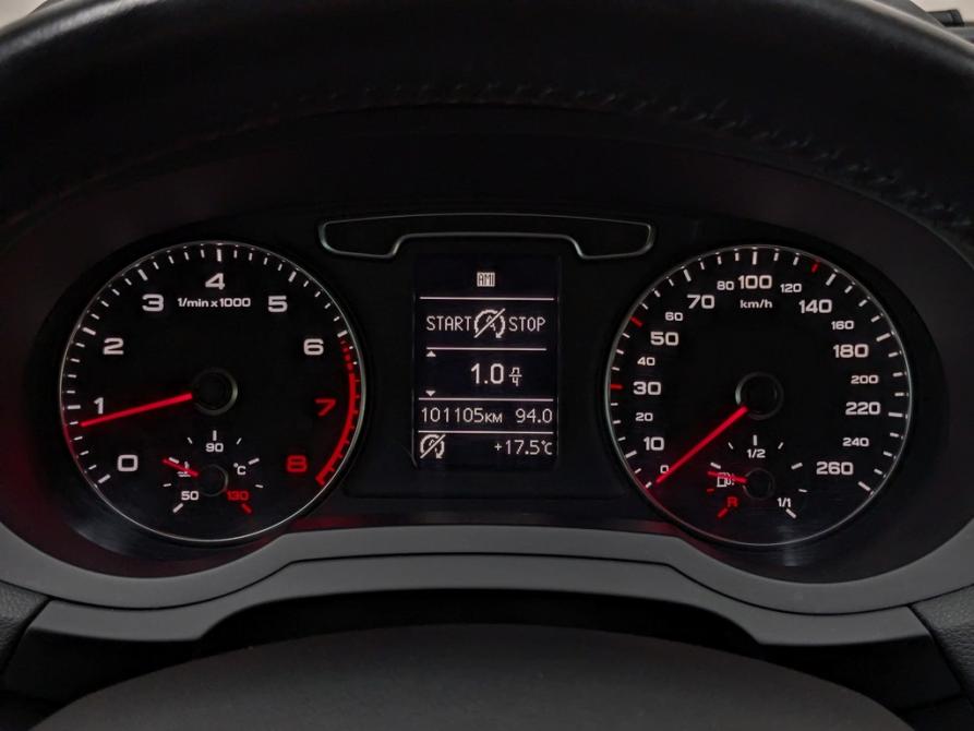 Audi Q3 I (8U) Москва  - изображение 16