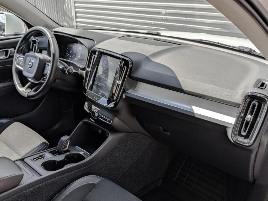 Volvo XC40 I Москва  - изображение 13