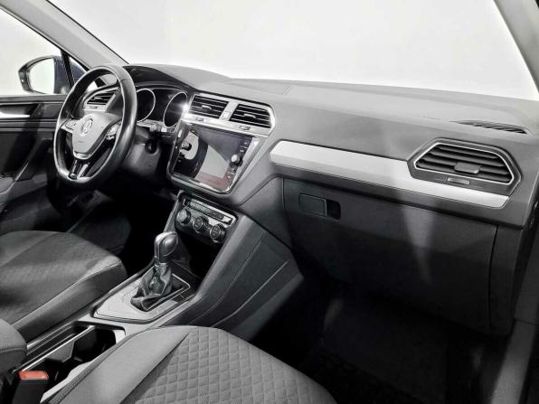 Volkswagen Tiguan II с пробегом 2019 года, цена 2 010 000 рублей, 146066 км, внедорожник, Автокод Объявления