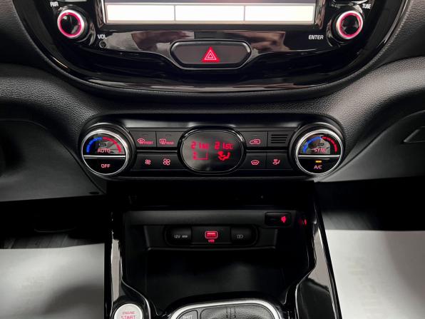 Kia Soul III с пробегом 2021 года, цена 2 295 000 рублей, 41371 км, хэтчбек, Автокод Объявления