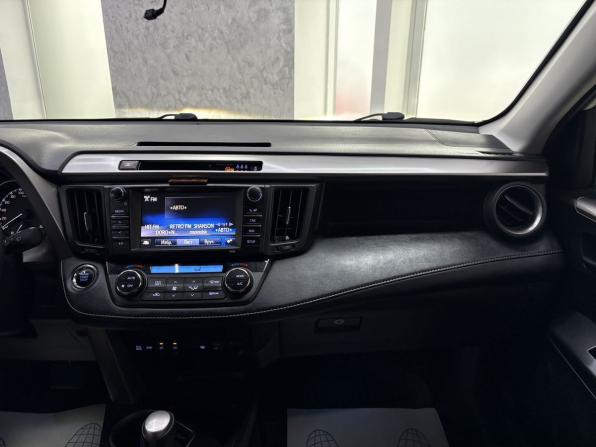Toyota RAV4 IV (XA40) Рестайлинг с пробегом 2018 года, цена 2 665 000 рублей, 88783 км, внедорожник, Автокод Объявления