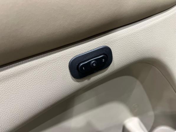 Jeep Grand Cherokee IV (WK2) с пробегом 2011 года, цена 1 545 000 рублей, 278461 км, внедорожник, Автокод Объявления