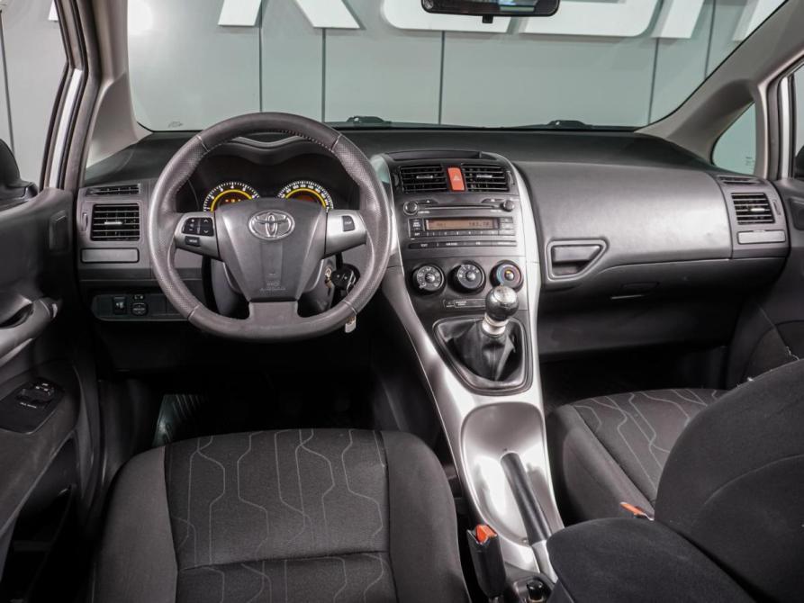 Toyota Auris I Рестайлинг Воронеж  - изображение 6
