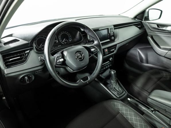 Skoda Rapid II с пробегом 2022 года, цена 1 598 000 рублей, 79946 км, лифтбек, Автокод Объявления