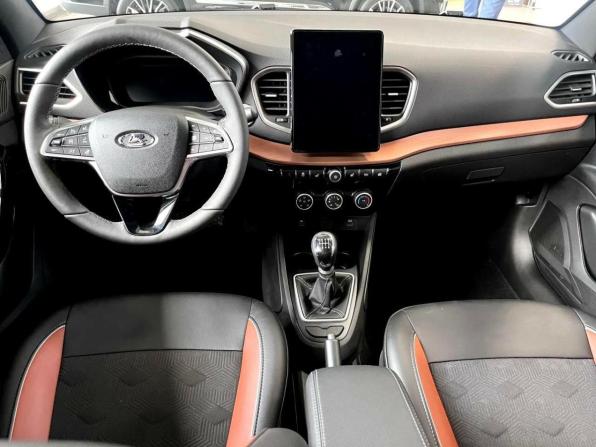 Lada (ВАЗ) Vesta I Рестайлинг (NG) с пробегом 2025 года, цена 2 199 000 рублей, 207 км, универсал, Автокод Объявления