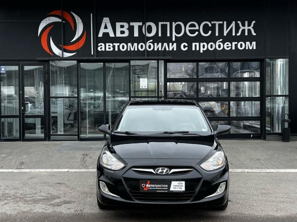 Hyundai Solaris I с пробегом 2012 года, цена 830 000 рублей, 165738 км, седан, Автокод Объявления