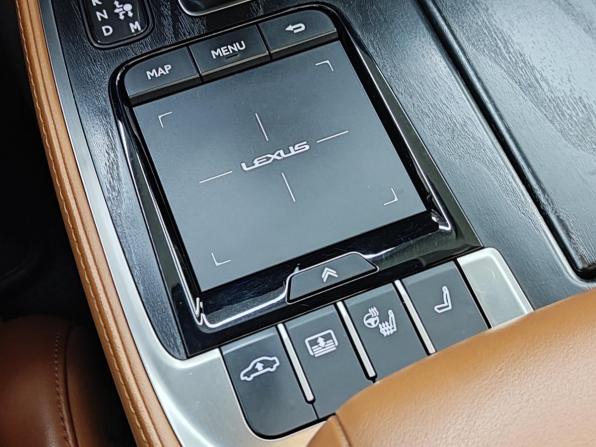 Lexus LS V Рестайлинг с пробегом 2021 года, цена 7 000 000 рублей, 240000 км, седан, Автокод Объявления