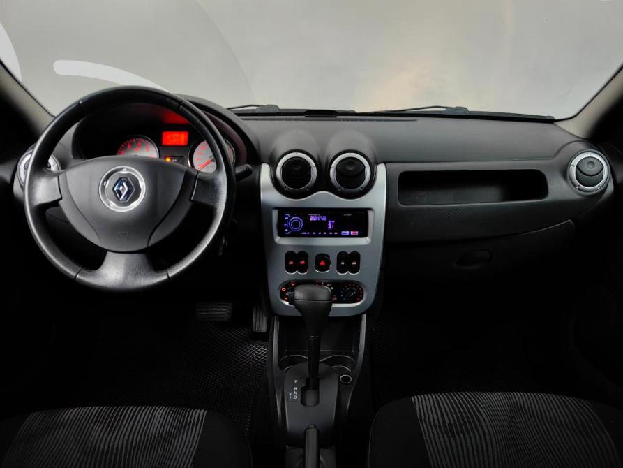Renault Logan I Рестайлинг Москва  - изображение 6
