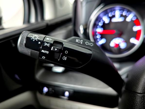 Kia Carnival IV с пробегом 2021 года, цена 2 777 000 рублей, 93563 км, минивэн, Автокод Объявления