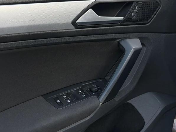 Volkswagen Tiguan II с пробегом 2019 года, цена 2 388 000 рублей, 133941 км, внедорожник, Автокод Объявления