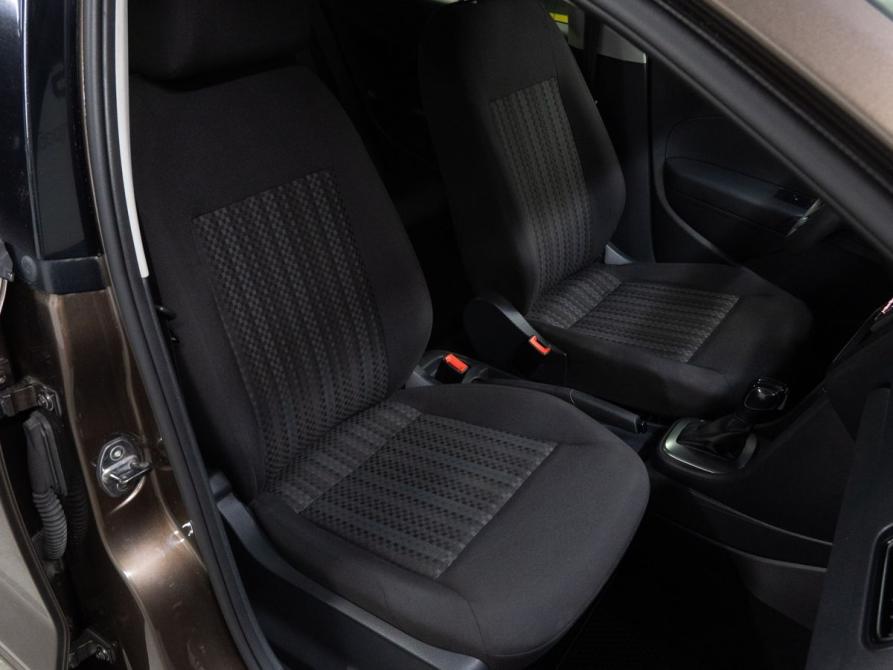Volkswagen Polo V Рестайлинг Тюмень  - изображение 16
