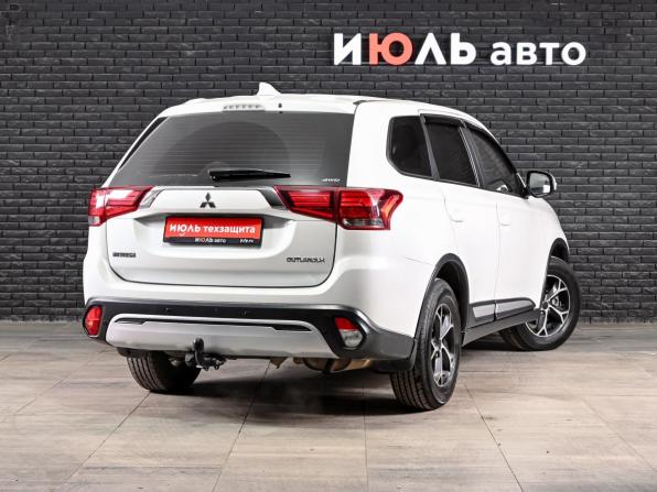 Mitsubishi Outlander III Рестайлинг 3 с пробегом 2019 года, цена 1 990 000 рублей, 189403 км, внедорожник, Автокод Объявления