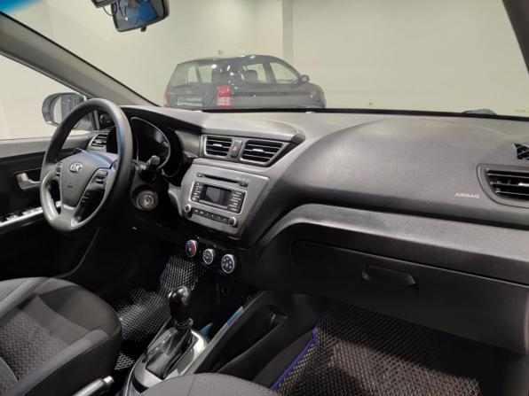 Kia Rio III Рестайлинг с пробегом 2017 года, цена 1 035 000 рублей, 164563 км, седан, Автокод Объявления
