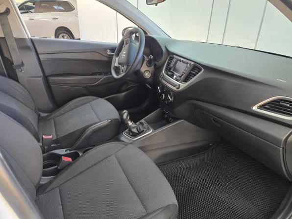 Hyundai Solaris II с пробегом 2017 года, цена 1 249 000 рублей, 148000 км, седан, Автокод Объявления