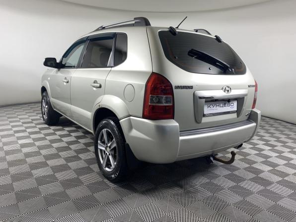 Hyundai Tucson I с пробегом 2008 года, цена 660 000 рублей, 302065 км, внедорожник, Автокод Объявления