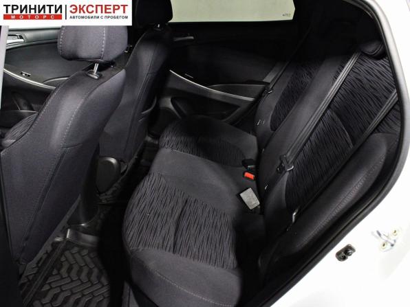 Hyundai Solaris I Рестайлинг с пробегом 2015 года, цена 1 047 000 рублей, 111505 км, седан, Автокод Объявления