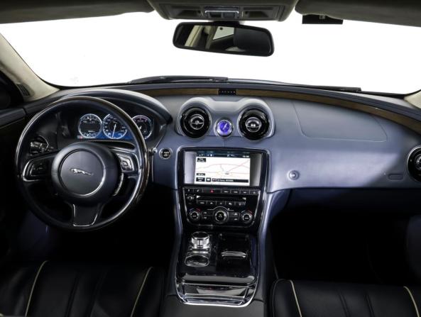 Jaguar XJ IV (X351) с пробегом 2012 года, цена 2 254 230 рублей, 186002 км, седан, Автокод Объявления