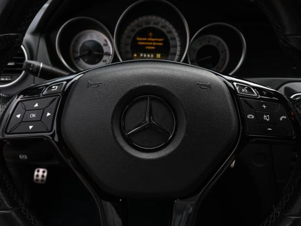 Mercedes-Benz C-Класс III (W204) Рестайлинг с пробегом 2012 года, цена 1 400 000 рублей, 202073 км, седан, Автокод Объявления