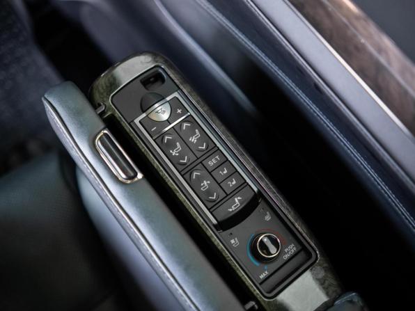 Toyota Alphard III Рестайлинг с пробегом 2019 года, цена 5 650 000 рублей, 142705 км, минивэн, Автокод Объявления