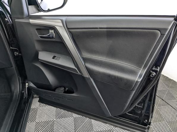 Toyota RAV4 IV (XA40) Рестайлинг с пробегом 2019 года, цена 2 740 000 рублей, 66991 км, внедорожник, Автокод Объявления