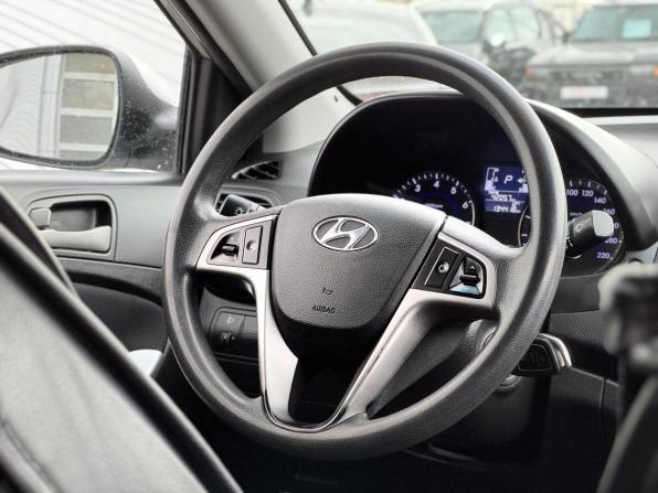 Hyundai Solaris I Рестайлинг с пробегом 2015 года, цена 949 000 рублей, 134418 км, седан, Автокод Объявления