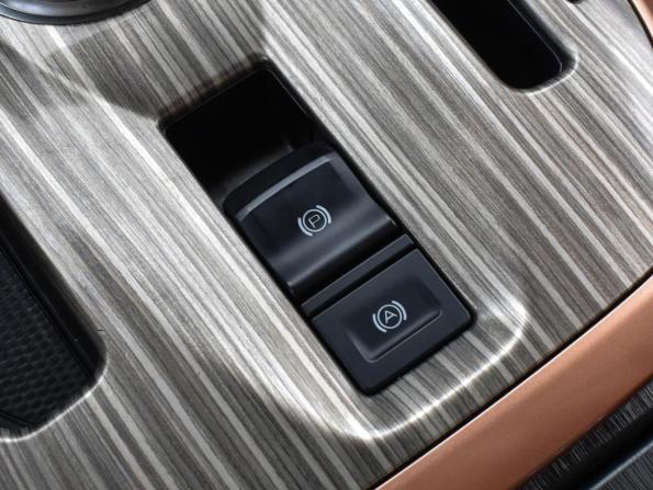 Haval Jolion I с пробегом 2023 года, цена 1 598 000 рублей, 92620 км, внедорожник, Автокод Объявления