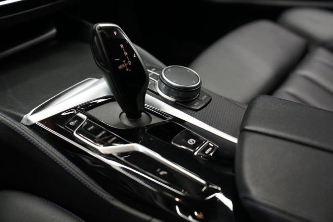 BMW 5 серии VII (G30/G31/G38) Рестайлинг с пробегом 2020 года, цена 4 980 000 рублей, 133467 км, седан, Автокод Объявления