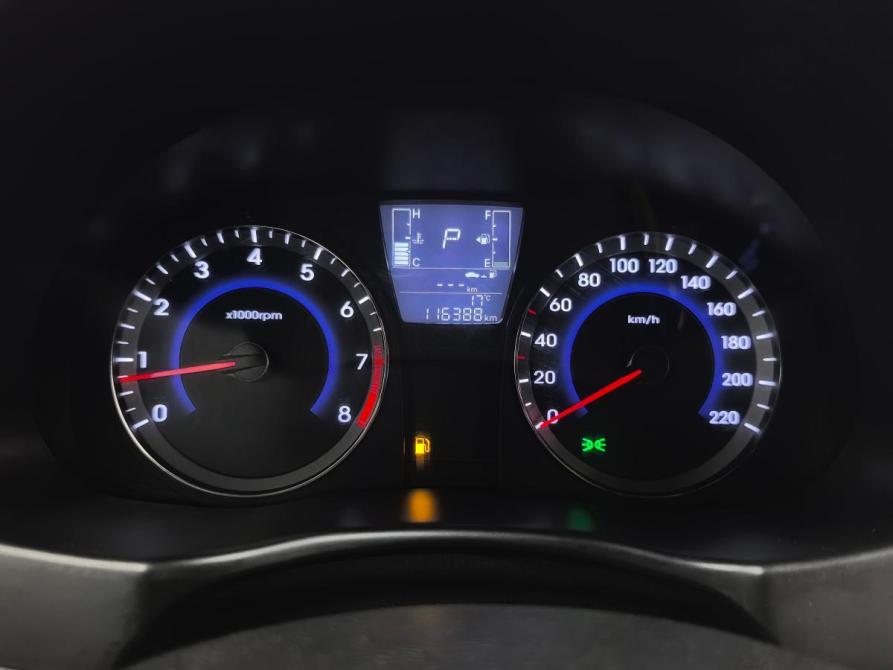 Hyundai Solaris I Рестайлинг Санкт-Петербург  - изображение 12