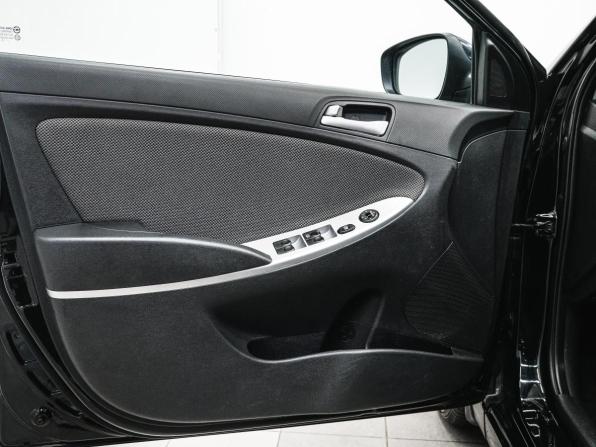 Hyundai Solaris I с пробегом 2012 года, цена 788 000 рублей, 180954 км, хэтчбек, Автокод Объявления