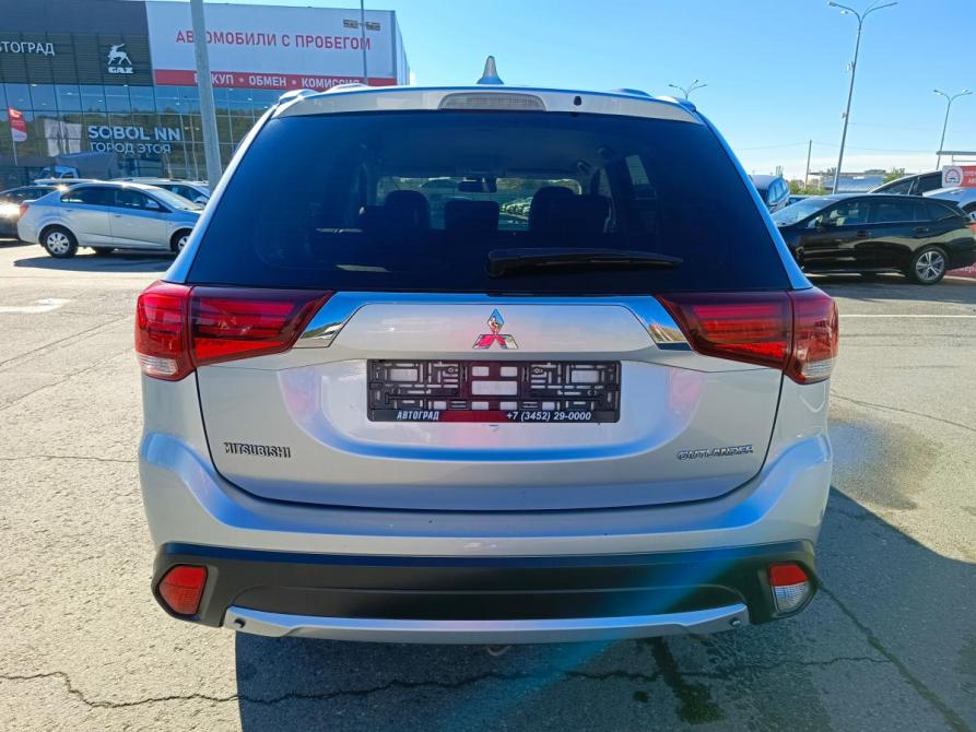Mitsubishi Outlander III Рестайлинг 3 Тюмень  - изображение 6