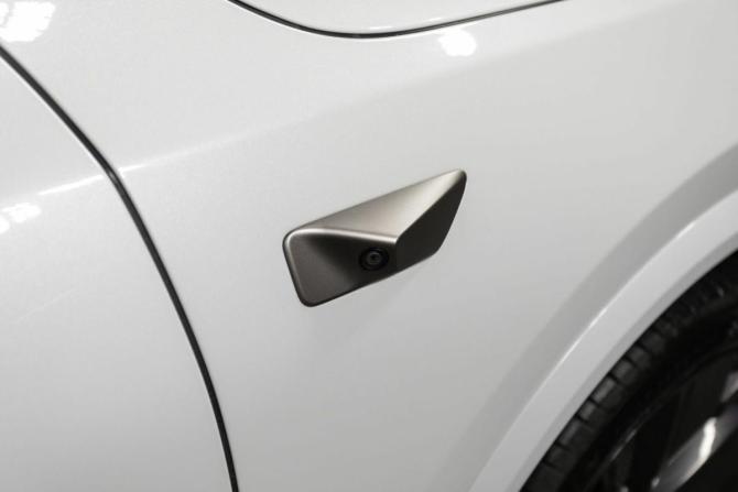 Новый Li Auto (Lixiang) L9 I Рестайлинг 2025 года, цена 11 990 000 рублей, внедорожник, Автокод Объявления