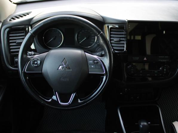 Mitsubishi Outlander III Рестайлинг 3 с пробегом 2018 года, цена 2 069 000 рублей, 98269 км, внедорожник, Автокод Объявления