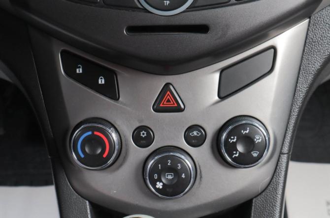 Chevrolet Aveo II с пробегом 2013 года, цена 689 000 рублей, 186652 км, седан, Автокод Объявления