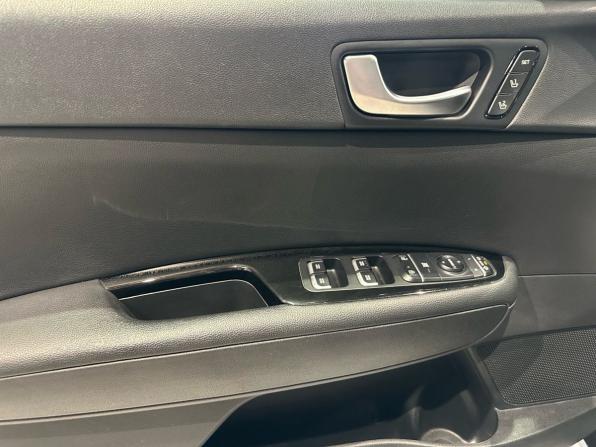 Kia Optima IV Рестайлинг с пробегом 2018 года, цена 1 829 000 рублей, 153502 км, седан, Автокод Объявления