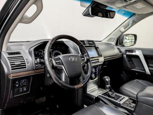 Toyota Land Cruiser Prado 150 Series Рестайлинг 2 с пробегом 2019 года, цена 4 800 000 рублей, 165000 км, внедорожник, Автокод Объявления