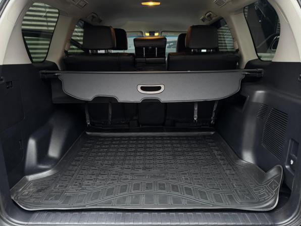 Toyota Land Cruiser Prado 150 Series Рестайлинг 2 с пробегом 2019 года, цена 4 390 000 рублей, 112167 км, внедорожник, Автокод Объявления