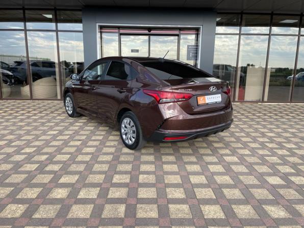Hyundai Solaris II Рестайлинг с пробегом 2021 года, цена 1 393 000 рублей, 144146 км, седан, Автокод Объявления