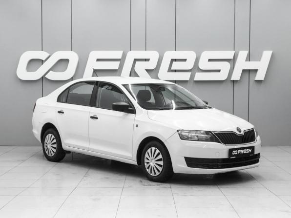 Skoda Rapid I с пробегом 2015 года, цена 670 000 рублей, 183974 км, лифтбек, Автокод Объявления