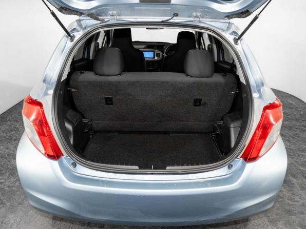 Toyota Vitz III (XP130) с пробегом 2011 года, цена 655 000 рублей, 110866 км, хэтчбек, Автокод Объявления