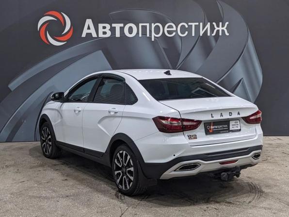 Lada (ВАЗ) Vesta I Рестайлинг (NG) с пробегом 2023 года, цена 1 335 000 рублей, 60357 км, седан, Автокод Объявления
