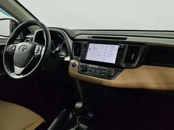 Toyota RAV4 IV (XA40) Рестайлинг с пробегом 2018 года, цена 2 499 000 рублей, 199758 км, внедорожник, Автокод Объявления