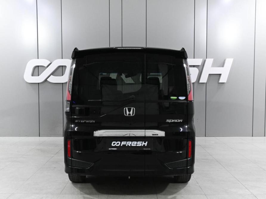 Honda Stepwgn V Рестайлинг Ростов-на-Дону  - изображение 4
