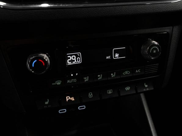 Skoda Rapid II с пробегом 2021 года, цена 1 990 000 рублей, 54506 км, лифтбек, Автокод Объявления