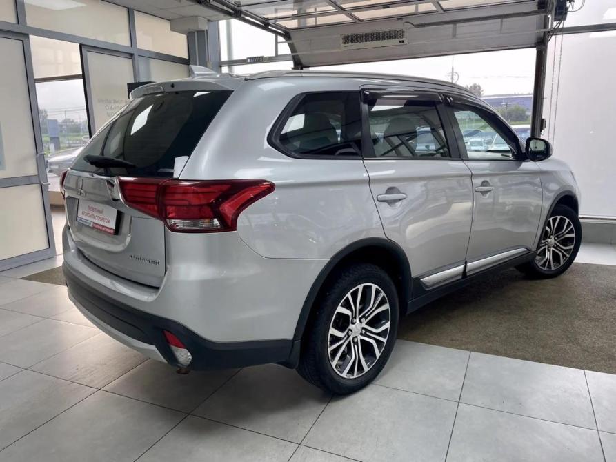 Mitsubishi Outlander III Рестайлинг 2 Красноярск  - изображение 3